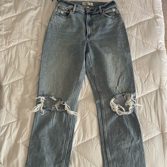 Abercrombie 90’s Straight Ultra High Rise Jeans Curve Love - Picture 4 of 5
